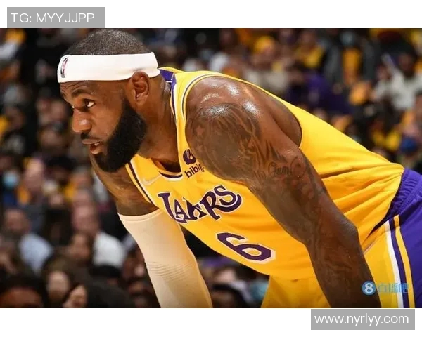 湖人主帅沃格尔确认詹姆斯伤情无碍，预计将在下场比赛复出